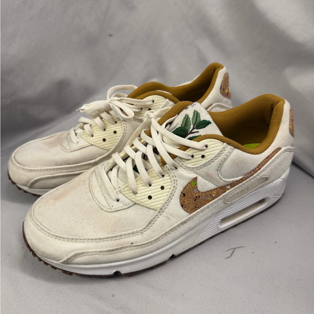 Nike Air Max Cream Sneakers with Tan Details